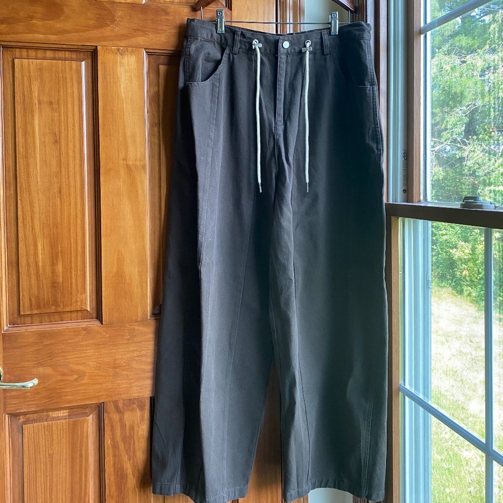 Wide-leg Trousers